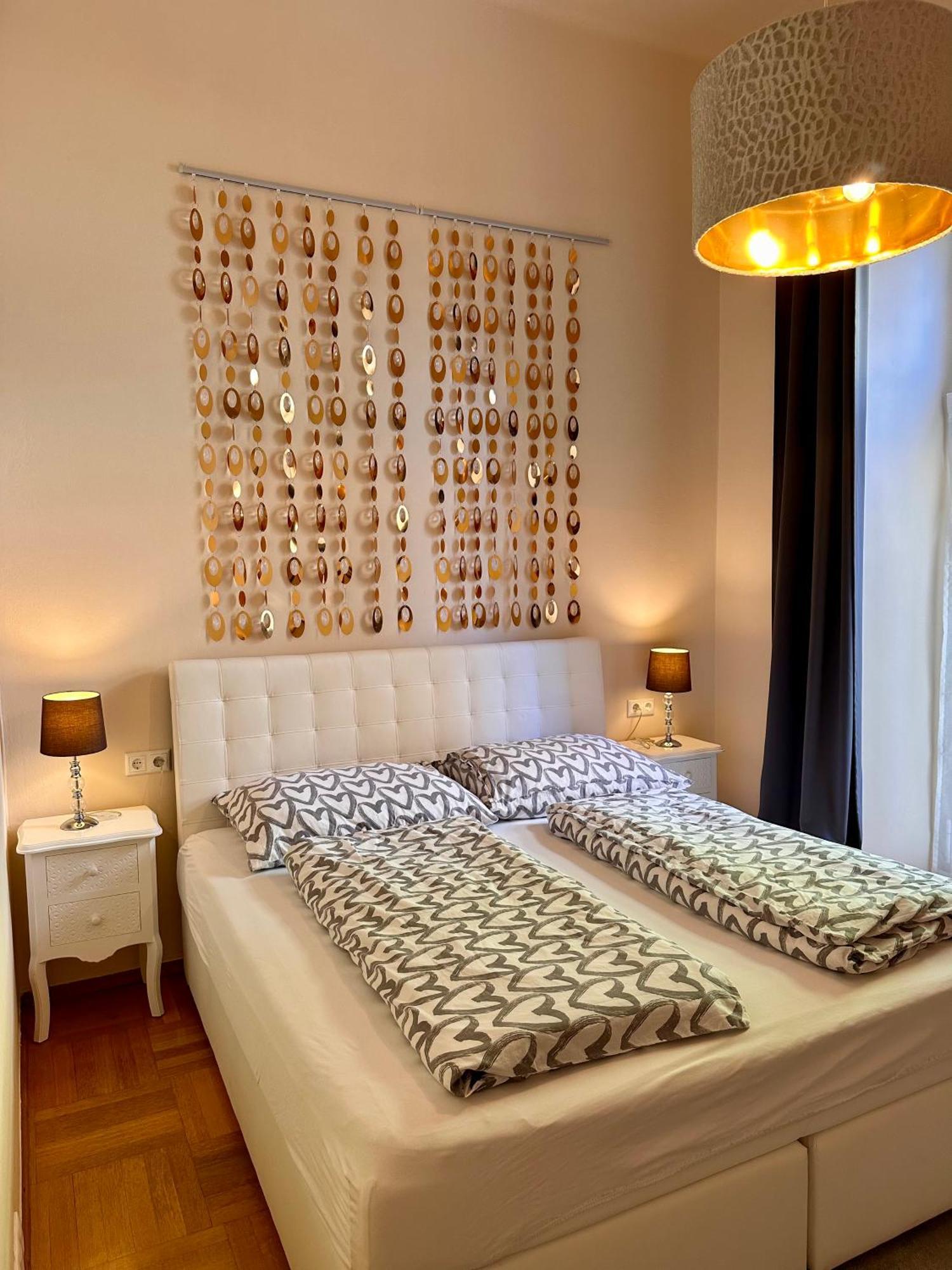 Kristall Doppelzimmer Direkt Im Zentrum, Balkon バート・イシュル エクステリア 写真
